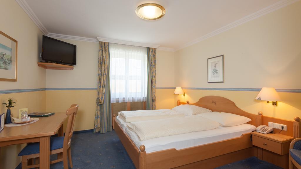 Hotel-Pension Wagnermigl Kuchl Quarto foto